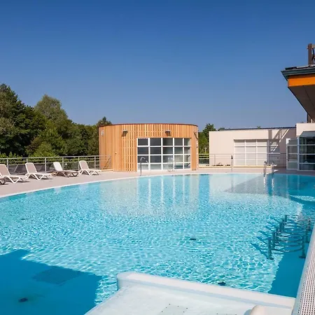 Des Bains De Semesteranläggning (resort)